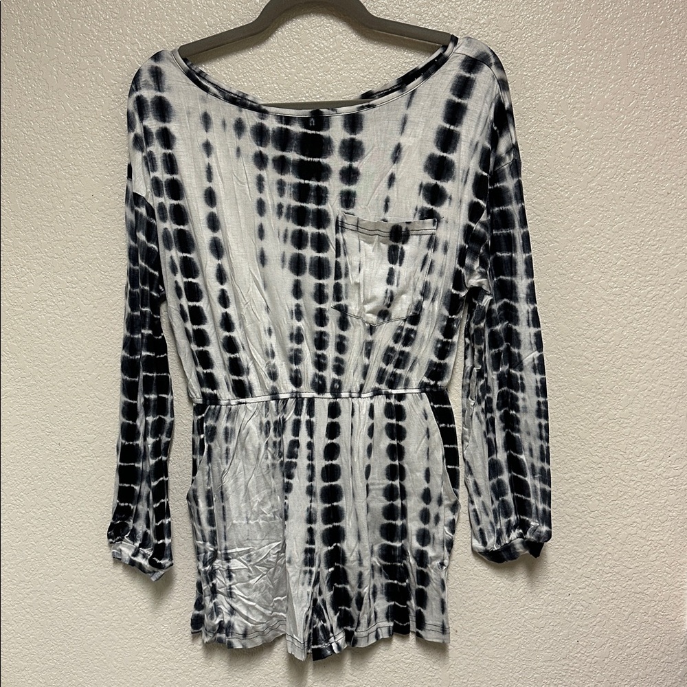 NWT Akaiv Blue and White Romper